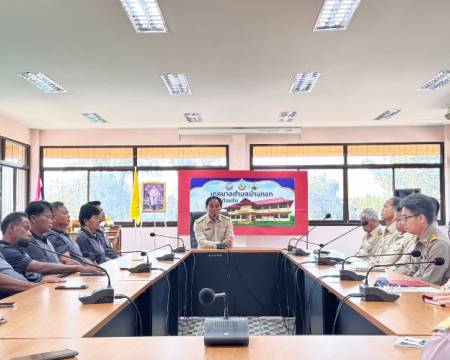 วันที่ 5 มกราคม 2569 เวลา 09.29 น.เนื่องในวันขึ้นปีใหม่ นายสมควร พลพวก นายกเทศมนตรีตำบลบ้านกอก  พร้อมด้วยคณะผู้บริหาร ประธานสภา สมาชิกสภา หัวหน้าส่วนราชการ พนักงานและเจ้าหน้าที่่เทศบาลตำบลบ้านกอก ร่วมพิธีไหว้ศาลพระภูมิเจ้าที่เพื่อความเป็นสิริมงคล 