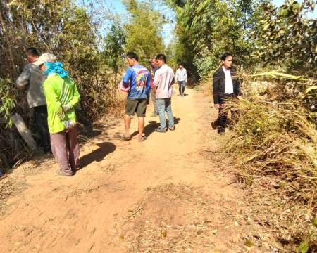 วันที่ 6 มกราคม 2569 เวลา 09.30 น.นายสมควร พลพวก นายกเทศมนตรีตำบลบ้านกอก พร้อมด้วยคณะผู้บริหาร  กองช่างเทศบาล ผู้นำชุมชนบ้านนาแก้ว ลงพื้นที่สำรวจงานขุดตอไม้เพื่อขยายไหล่ทางสายทางวัดแก้วโนนคูณถึงห้วยพาก  เพื่อให้ประชาชนได้สัญจรไปมาได้สะดวก 