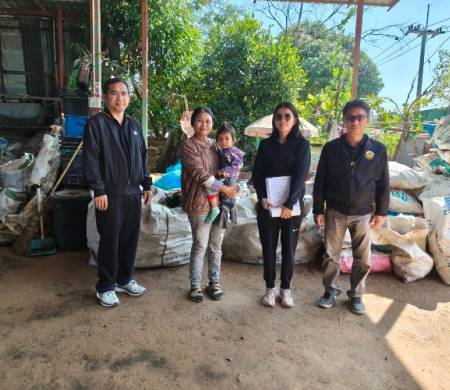  วันที่ 8 มกราคม 2569 เวลา 10.30 น. นายบุญธรรม บุญเศรษฐ์  หัวหน้าสำนักปลัดเทศบาล พร้อมด้วยนักพัฒนาชุมชน นักป้องกันและบรรเทาสาธารณภัย และเจ้าพนักงานสาธารณสุข ลงพื้นที่ตรวจสถานประกอบการค้าของเก่าพิจารณาออกใบอนุญาตให้แก่ร้านทรัพย์บุญเลิศ