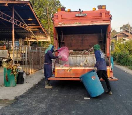 วันที่ 31 มีนาคม  2569 เวลา 07.00 น. งานกำจัดขยะมูลฝอยและสิ่งปฏิกูล สำนักปลัดเทศบาล ออกบริการเก็บขยะมูลฝอยให้แก่ประชาชนตำบลบ้านนาแก้ว หมู่ที่ 1 หมู่ที่ 2 และหมู่ที่ 3