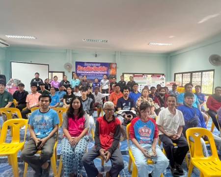 วันที่ 3 เมษายน 2569 เวลา 09.00 น. นายสมควร พลพวก นายกเทศมนตรีตำบลบ้านกอก ประธานในพิธีเปิดโครงการอบรมให้ความรู้และฝึกปฏิบัติการป้องกันอัคคีภัยในสถานประกอบกิจการค้าของเก่า ร่วมกับกลุ่มผู้ประกอบการค้าของเก่าตำบลบ้านกอก ณ สำนักงานเทศบาลตำบลบ้านกอก หลังเก่า