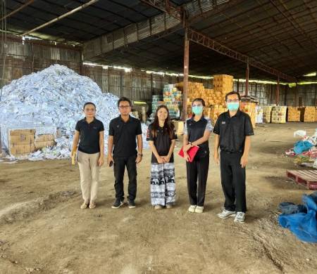 วันที่ 8 ตุลาคม 2569 เวลา 13.30 น. นายบุญธรรม บุญเศรษฐ์ หัวหน้าสำนักปลัดเทศบาล ลงพื้นที่ตรวจกิจการค้าของเก่า และสถานีบริการน้ำมัน เพื่อพิจารณาออกใบอนุญาตกิจการที่เป็นอันตรายต่อสุขภาพ จำนวน 2 แห่ง ได้แก่ ร้านสายชมภู และห้างหุ้นส่วนจำกัด สายชมภู ปิโตรเลียม 